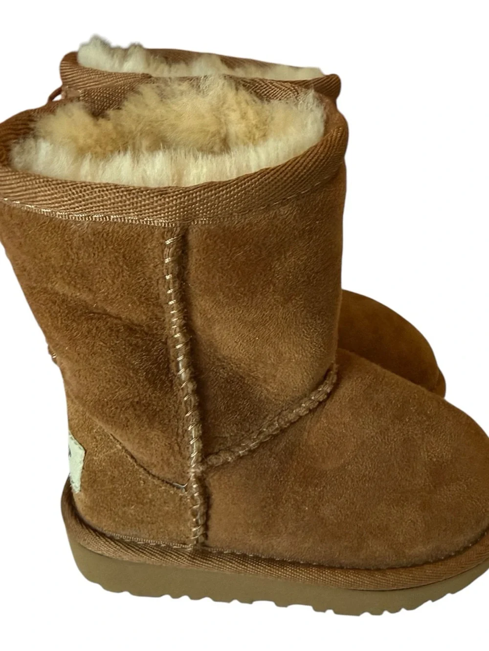 UGG Kids Classic Short Boot in Chestnut with Cream Shearling
